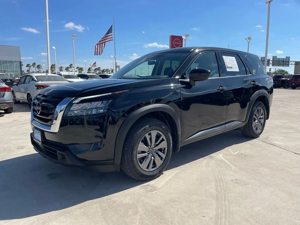 Certified Used 2025 Black Nissan S image 3