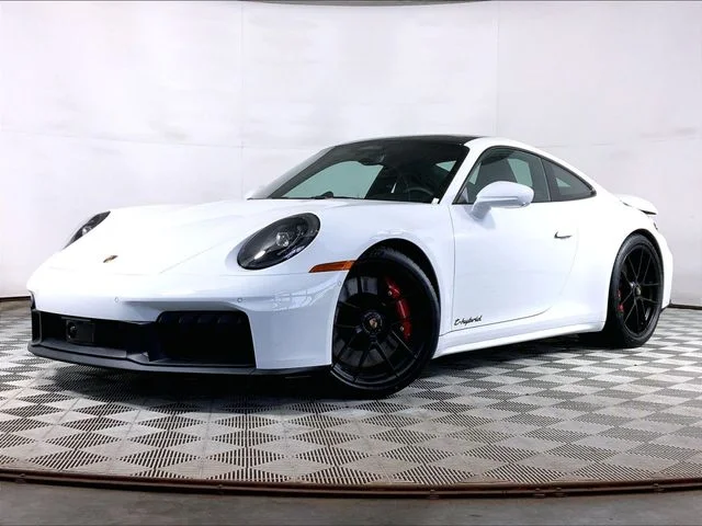 2026 Porsche 911 GTS