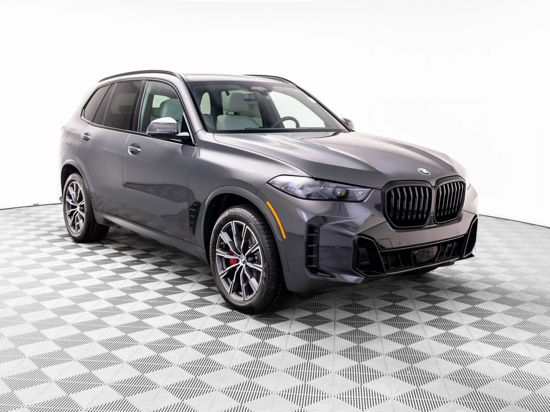 New 2026 Gray BMW xDrive40i image 8