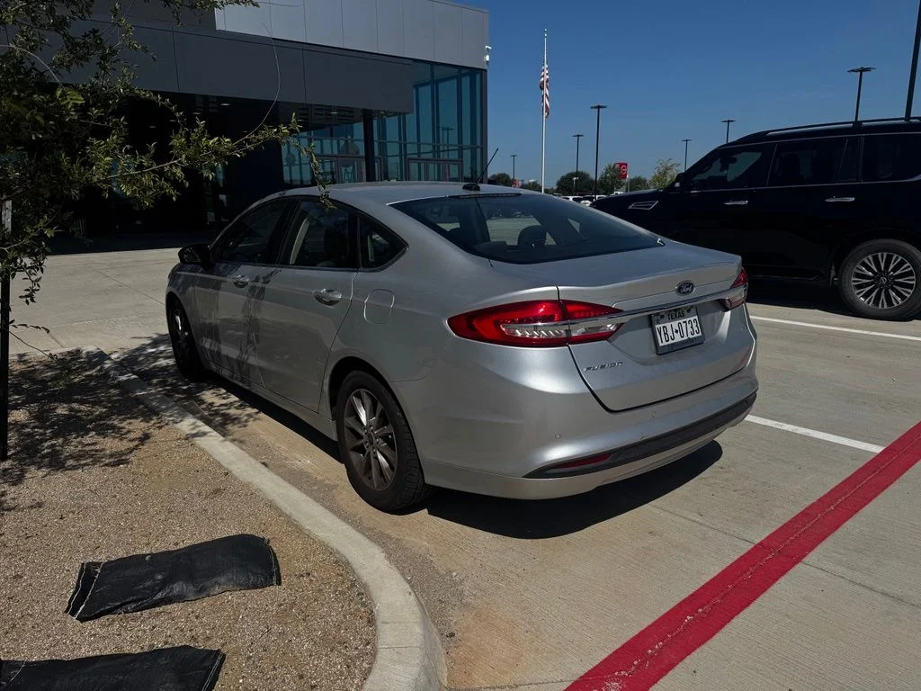 Used 2017 Silver Ford SE image 4