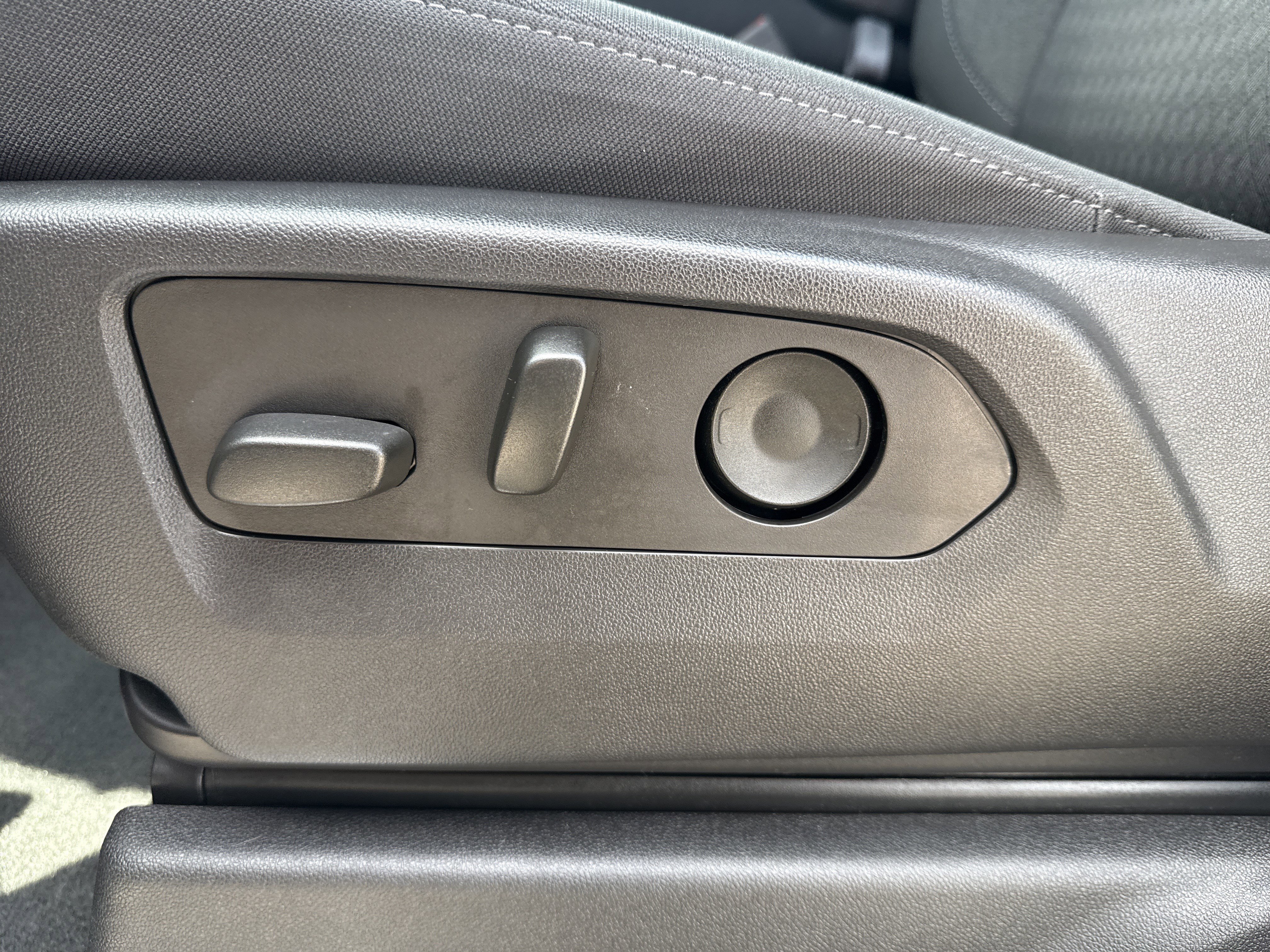 2023 Chevrolet Silverado 1500 RST - Photo 10
