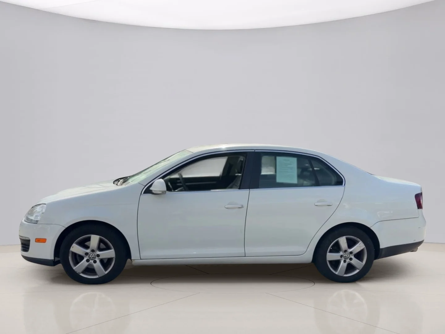 Used 2009 White Volkswagen SE image 2
