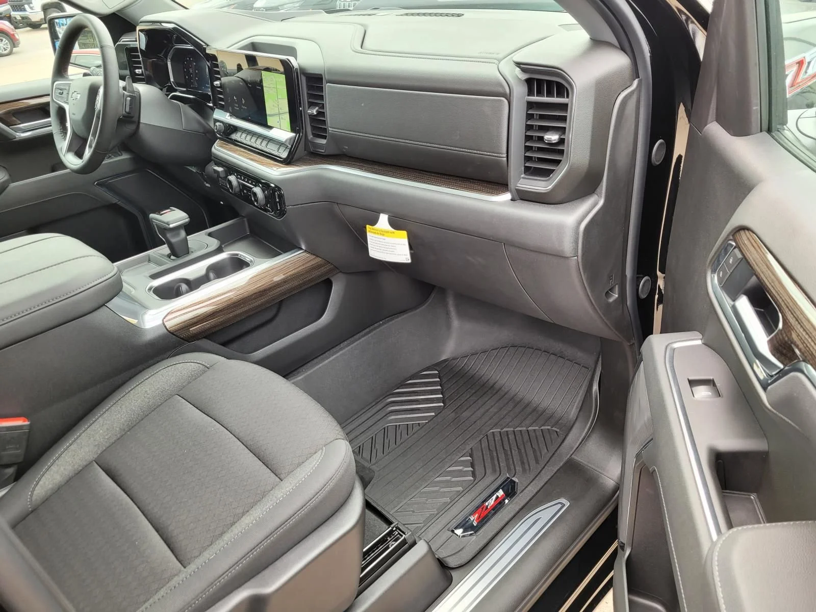 2026 Chevrolet Silverado 1500 LT Trail Boss - Photo 6