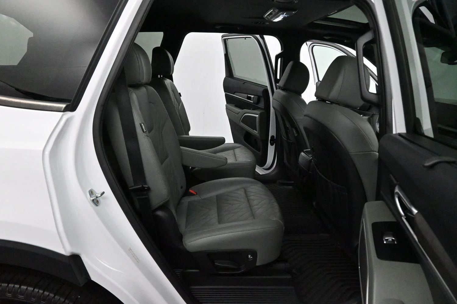Used 2023 Glacial White Pearl Kia EX X-Line image 40