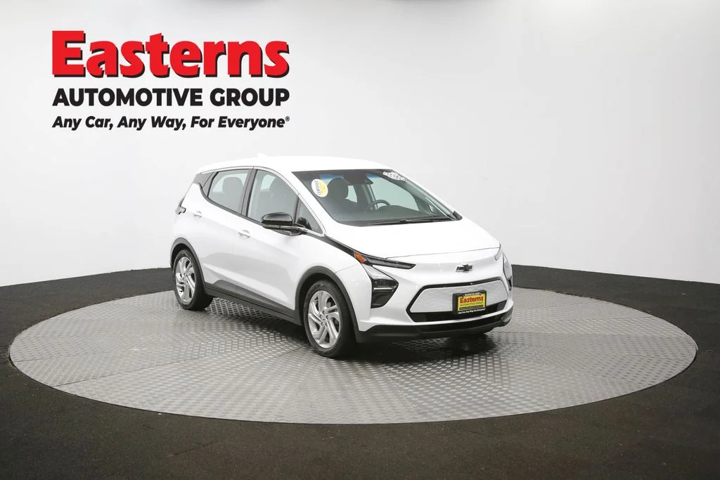 Used 2023 White Chevrolet 1LT image 49