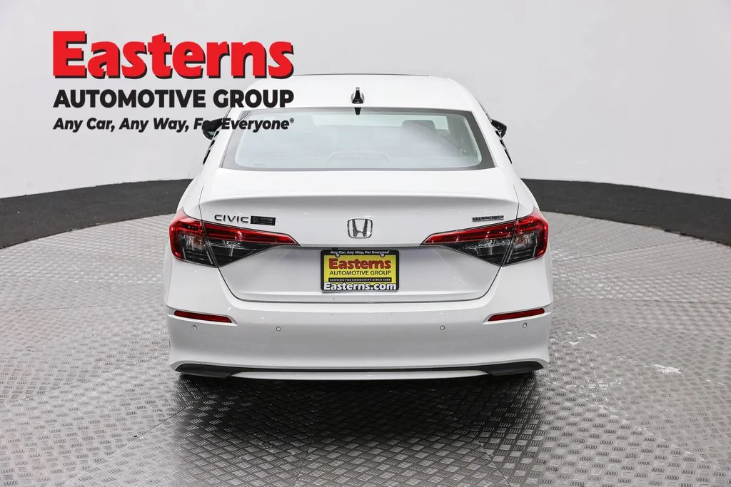 Used 2022 White Honda Touring image 6