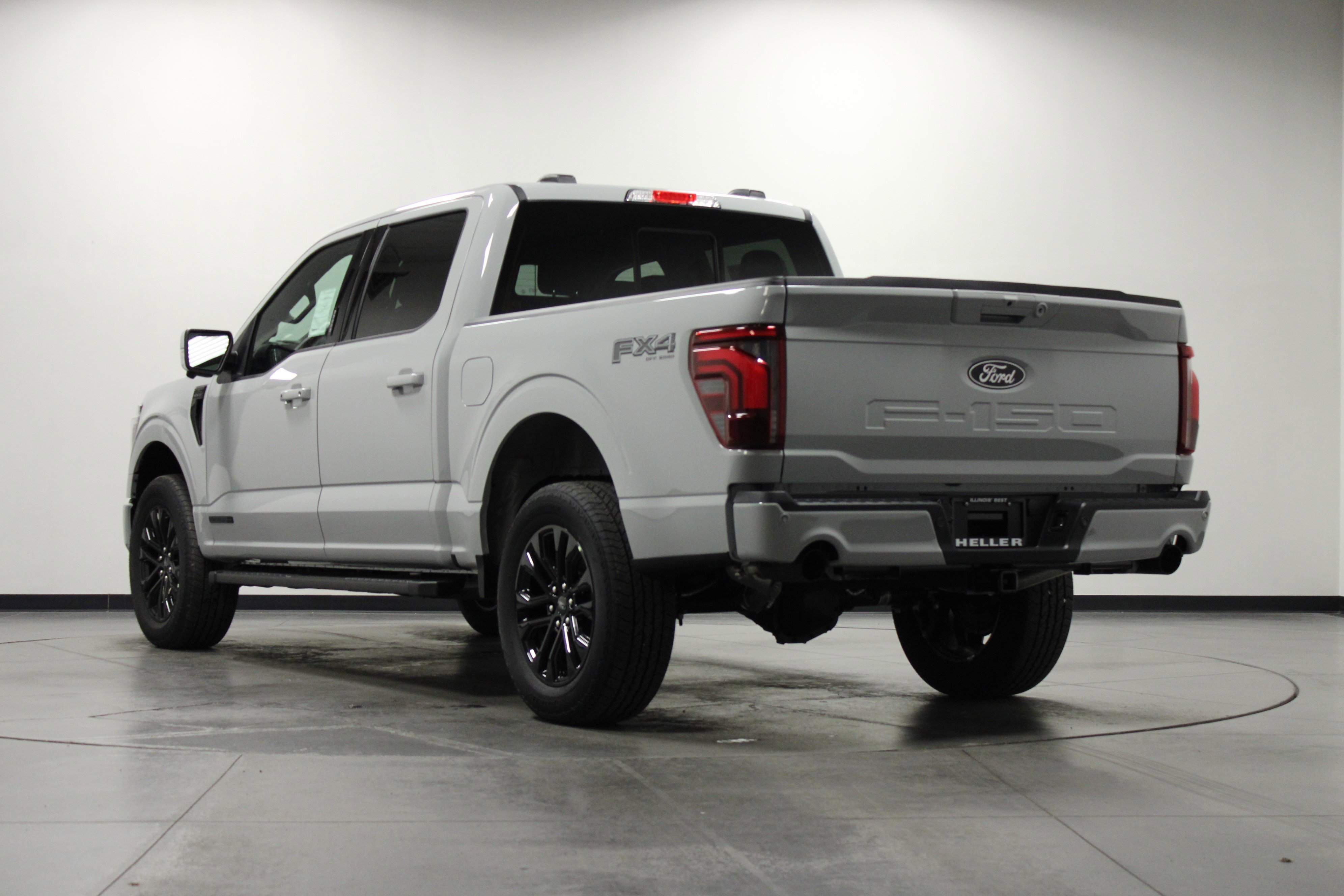 New 2026 Avalanche Ford LARIAT image 6