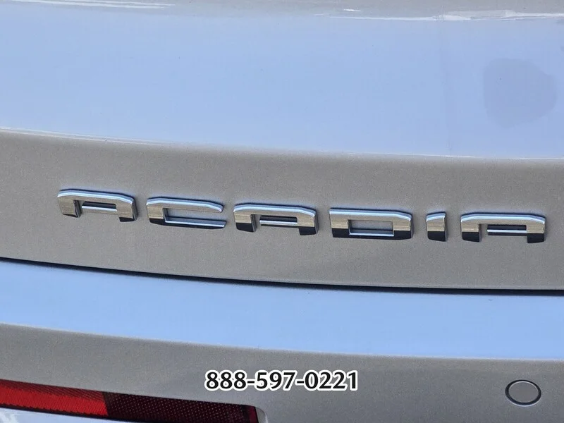 Used 2020 Quicksilver Metallic GMC Denali image 17