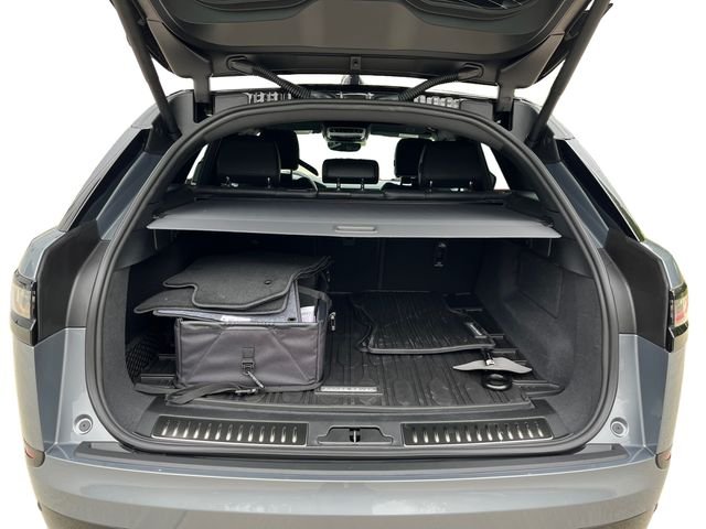 New 2026 Zadar Grey Land Rover Dynamic SE image 18