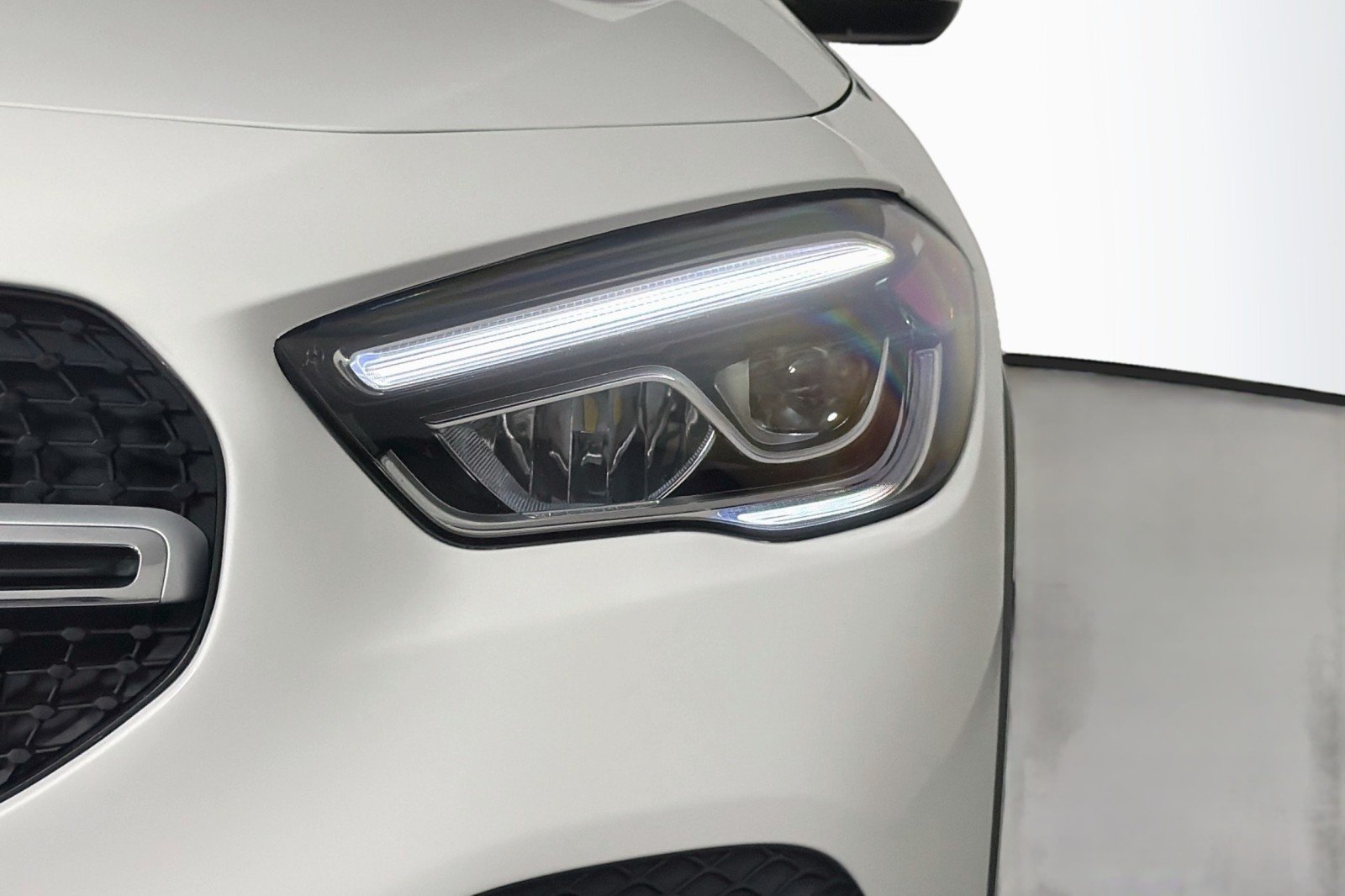 Used 2023 Polar White Mercedes-Benz 250 image 15