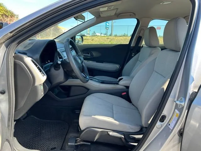 Used 2021 Lunar Silver Metallic Honda LX image 12
