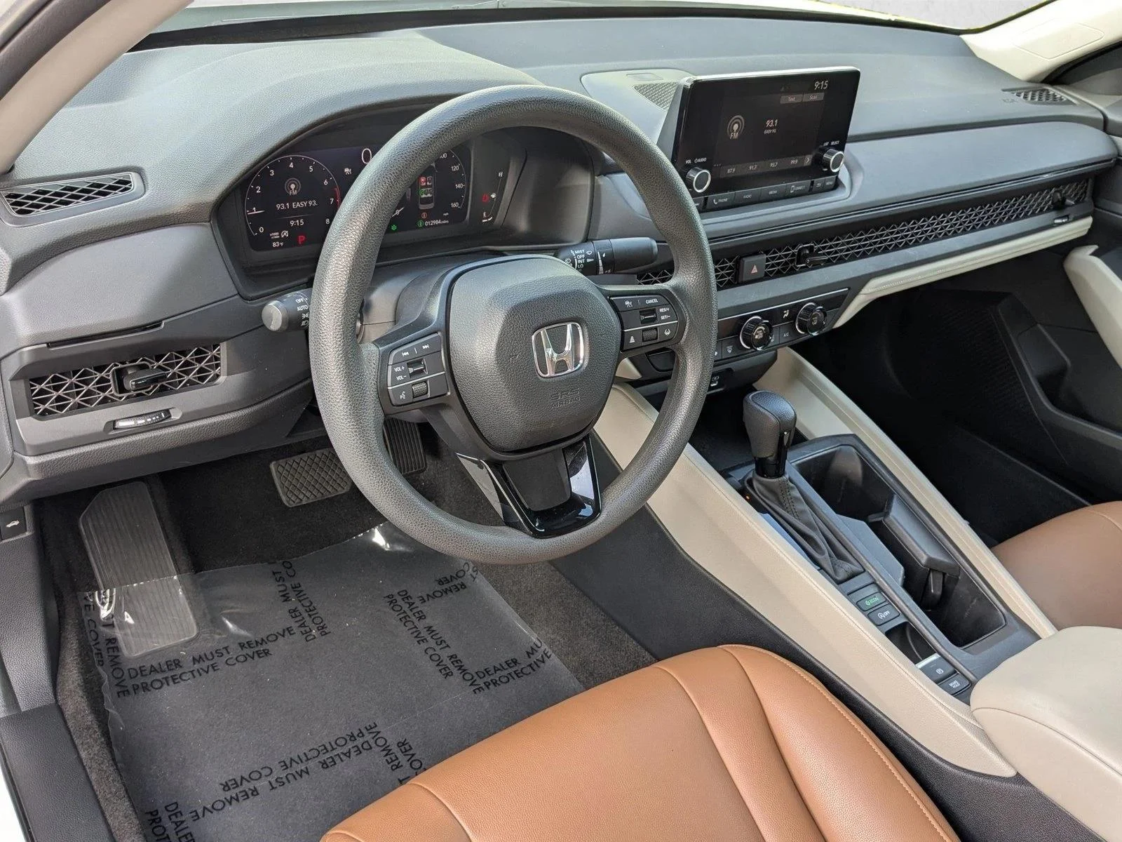 Used 2023 Platinum White Pearl Honda LX image 10