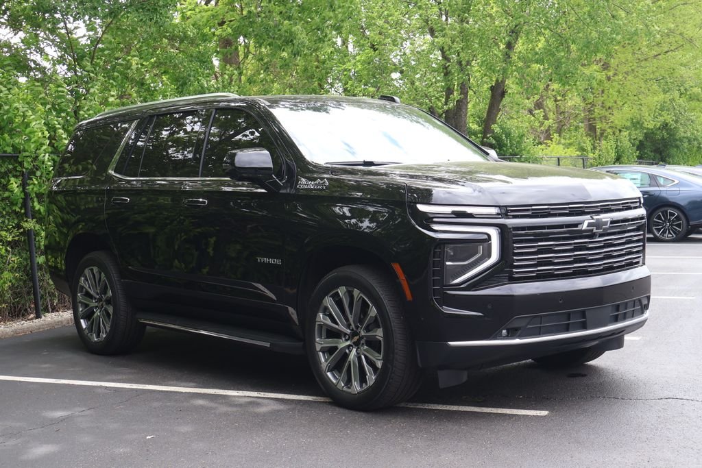 Used 2025 Black Chevrolet High Country image 13