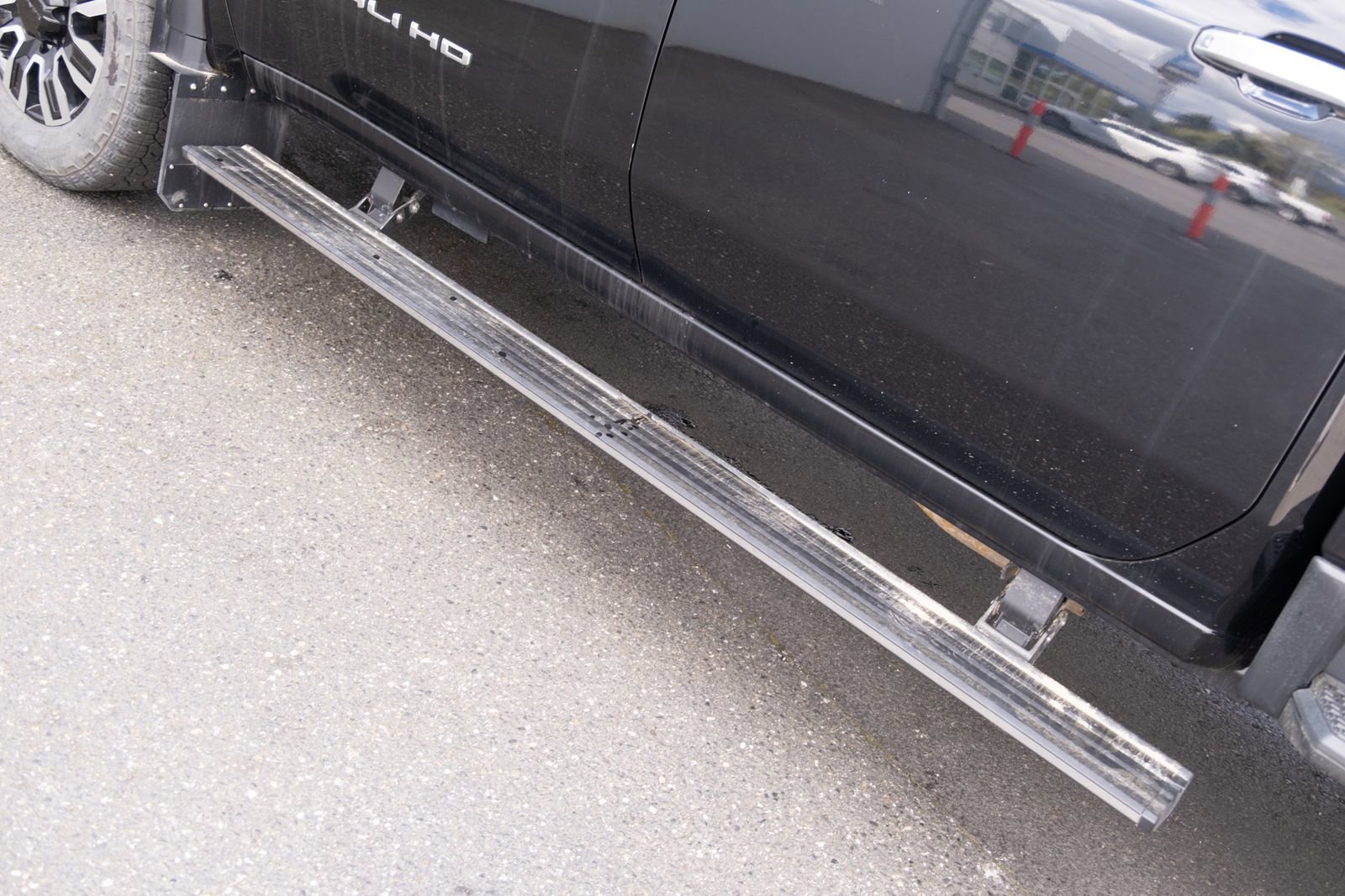 Used 2024 Onyx Black GMC Denali Ultimate image 32