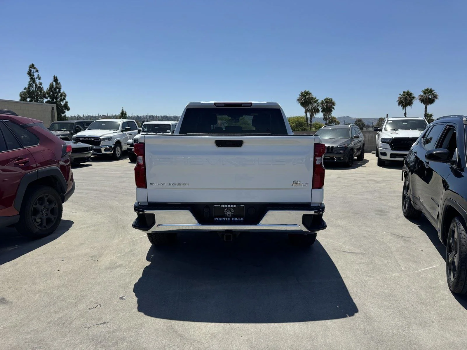 Used 2024 Summit White Chevrolet LT image 5