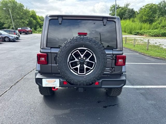 New 2026 Granite Crystal Metallic Clear-Coat Exterior Paint Jeep Rubicon image 6