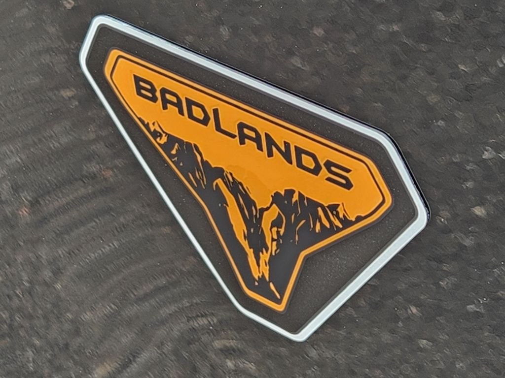 Used 2022 SHADOW BLACK Ford Badlands image 12