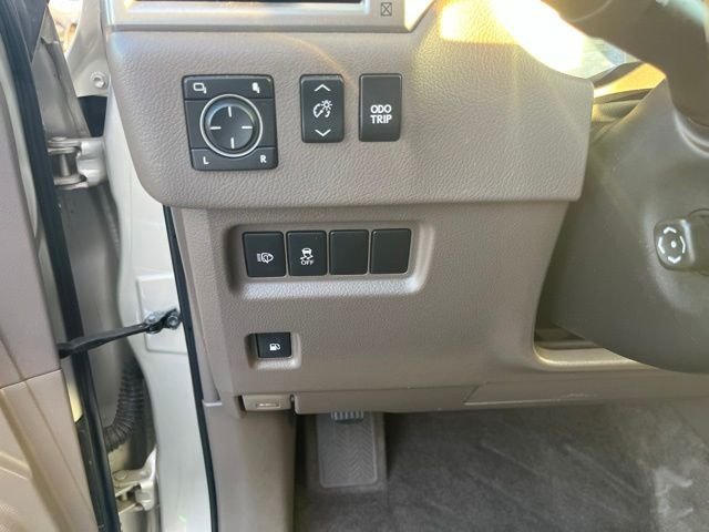 Used 2015 Beige Lexus 460 image 28