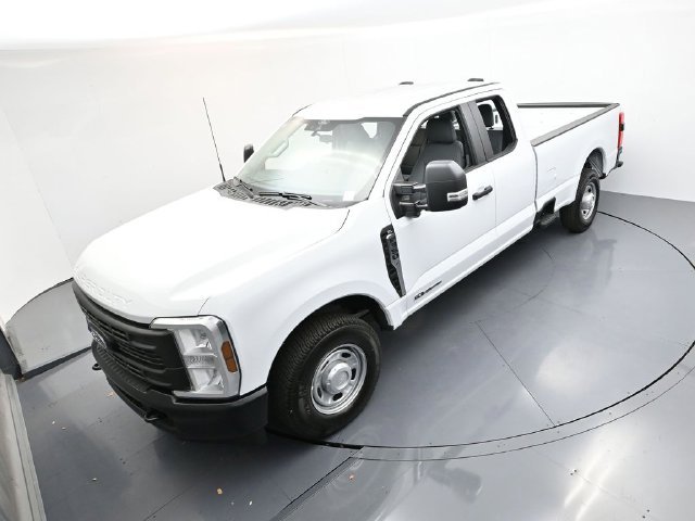2026 Ford F-350 Super Duty XL - Photo 61