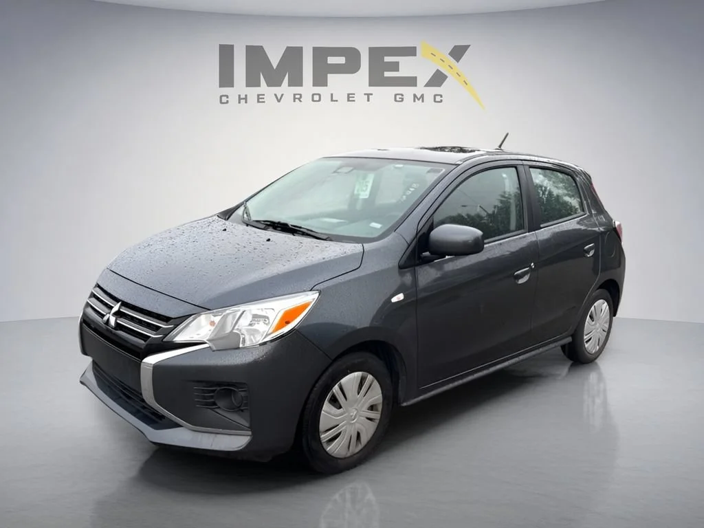 Used 2024 Silver Mitsubishi ES image 1