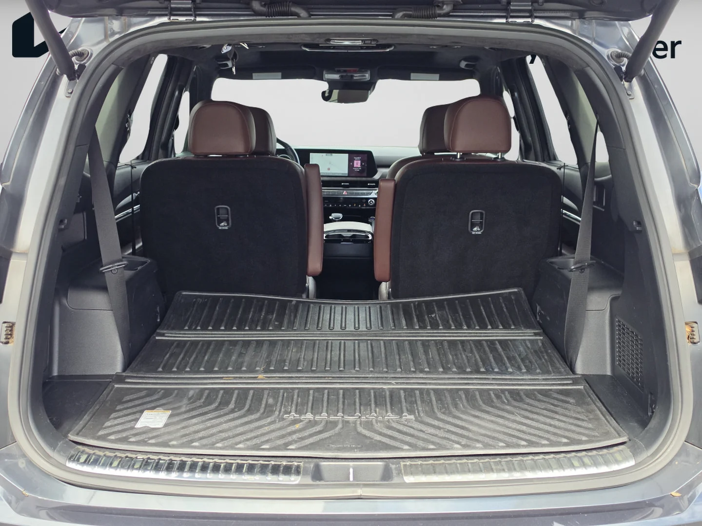 Used 2024 Gravity Gray Kia SX Prestige image 15