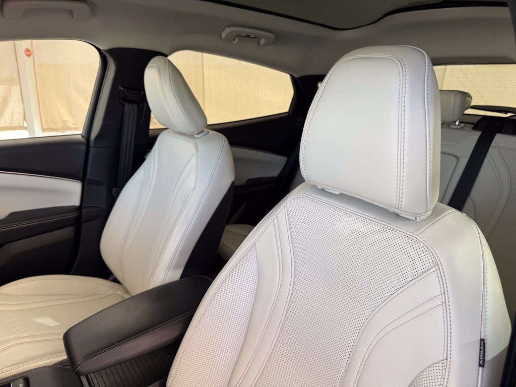 Used 2023 Vapor Blue Ford Premium image 30