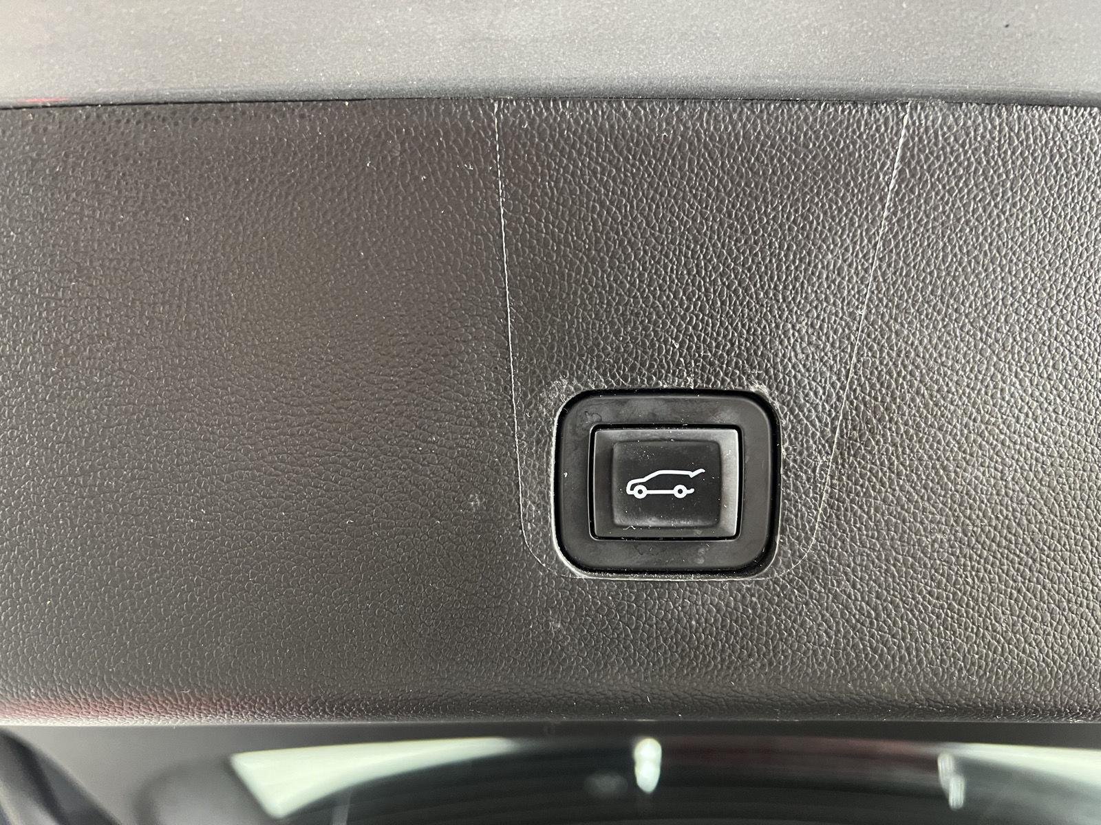 Used 2019 Satin Steel Metallic Chevrolet LT Leather image 15