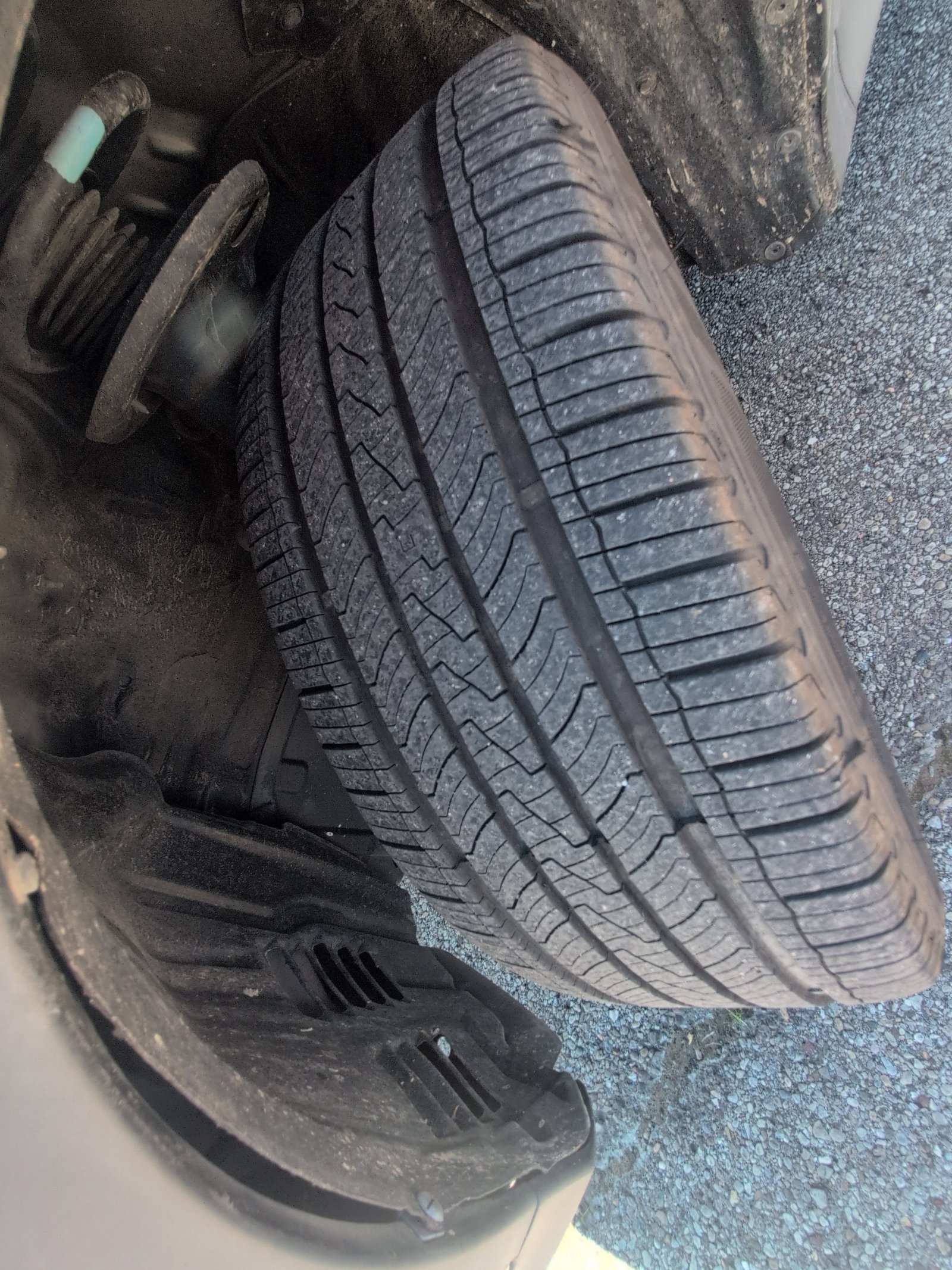 Used 2013 Magnetic Gray Pearl Toyota Limited image 28