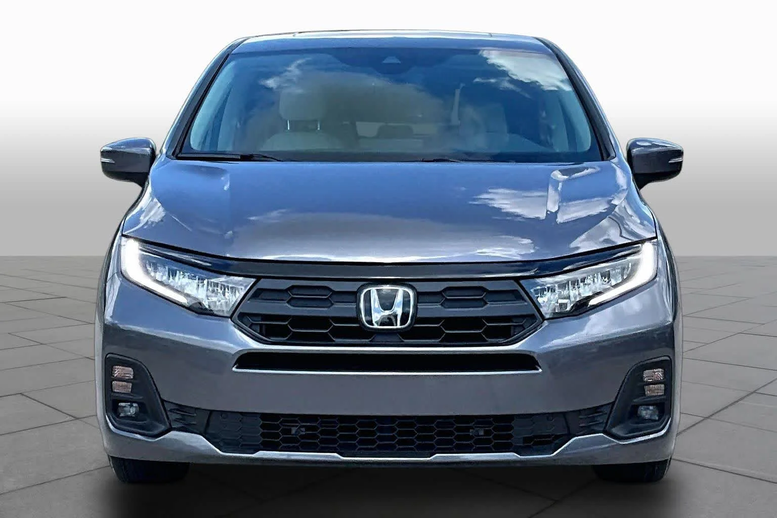 Certified Used 2025 Modern Steel Metallic Honda EX-L image 4