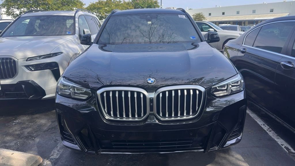 Used 2023 Black Sapphire Metallic BMW xDrive30i image 12