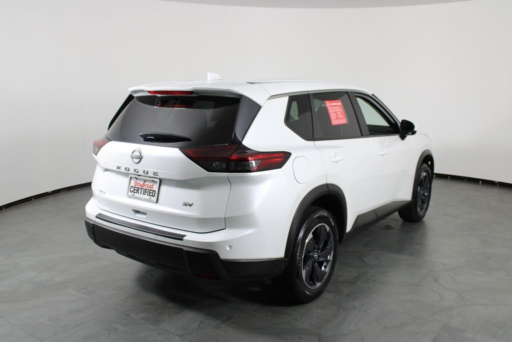 Used 2024 White Nissan SV image 15