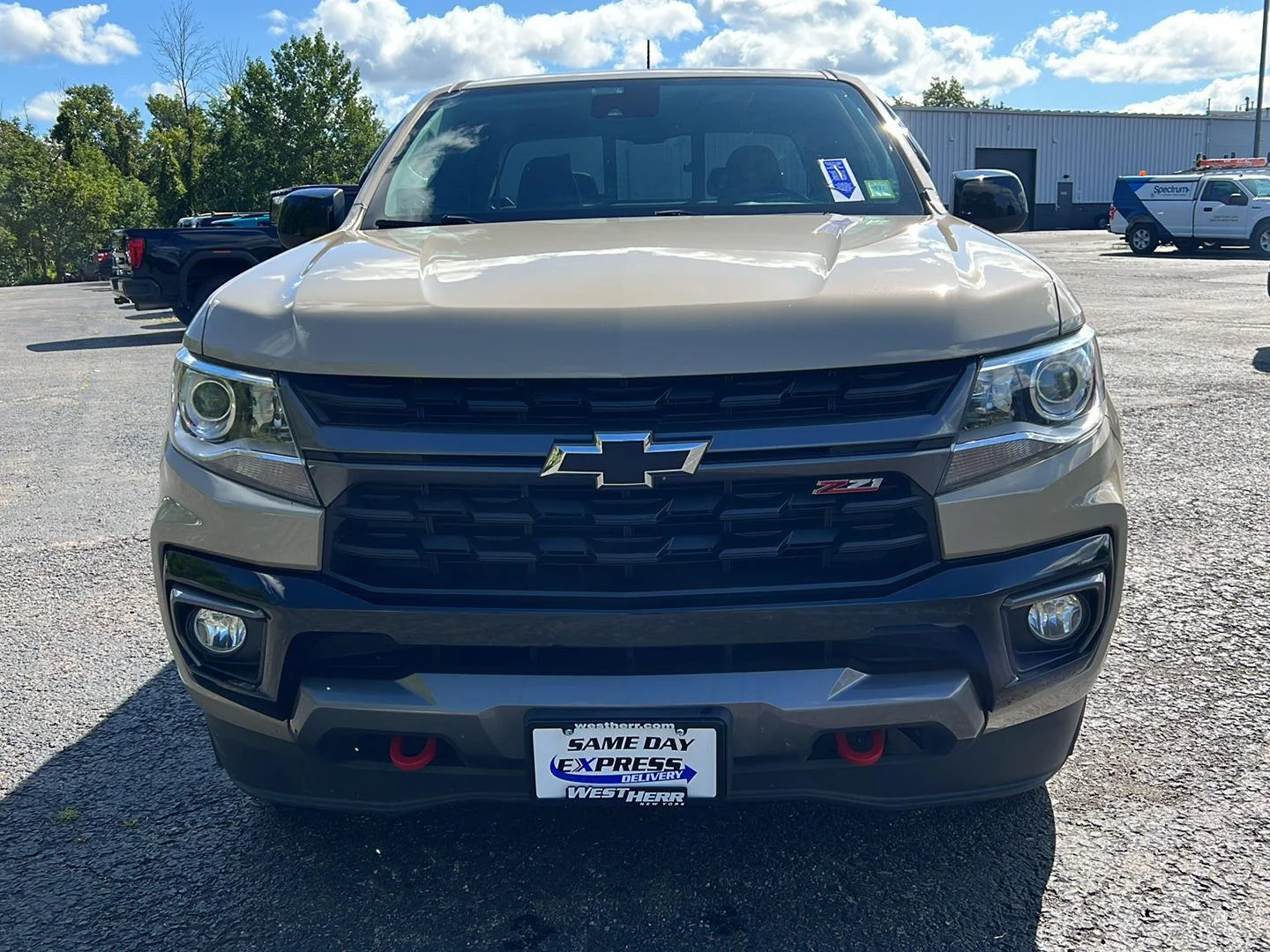 Used 2022 Sand Dune Metallic Chevrolet 4WD Z71 image 15