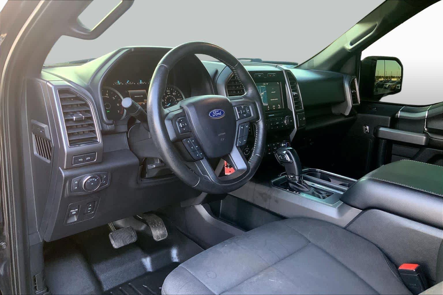 Used 2019 Agate Black Metallic Ford XLT image 16