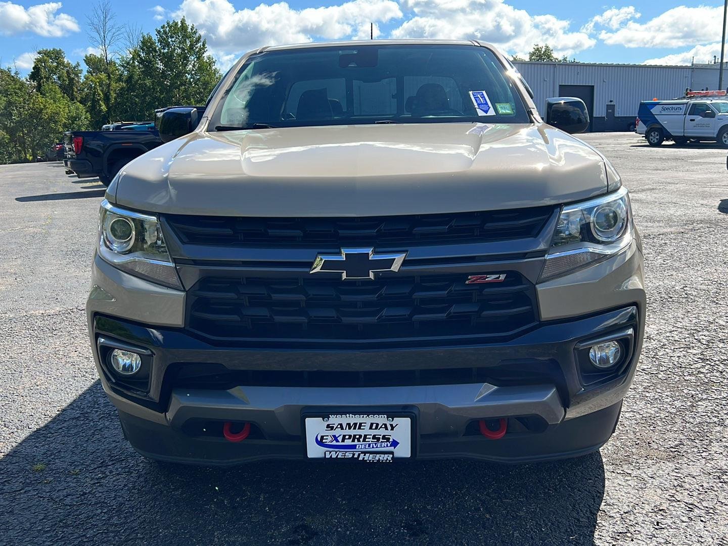Used 2022 Sand Dune Metallic Chevrolet 4WD Z71 image 15