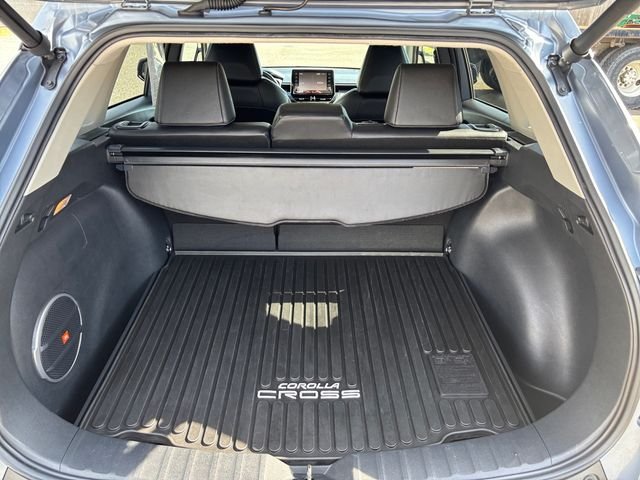 Used 2022 Celestite Toyota XLE image 19
