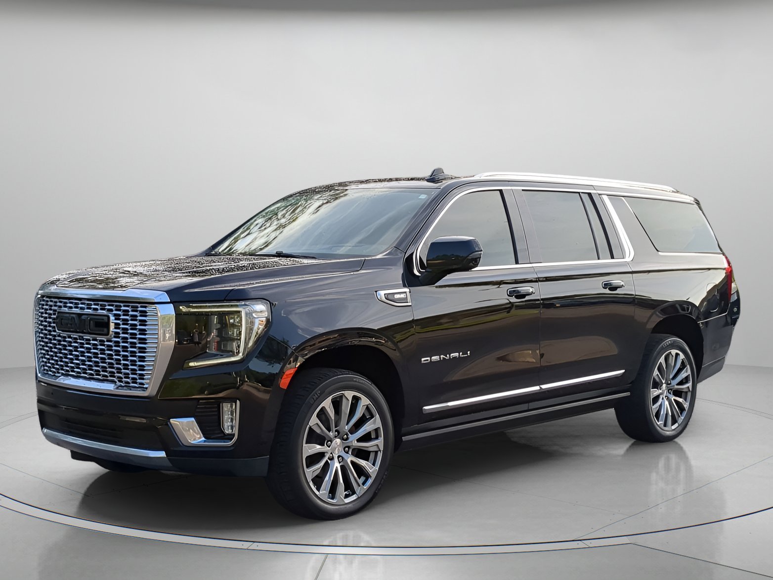 2021 GMC Yukon Denali AWD's photo