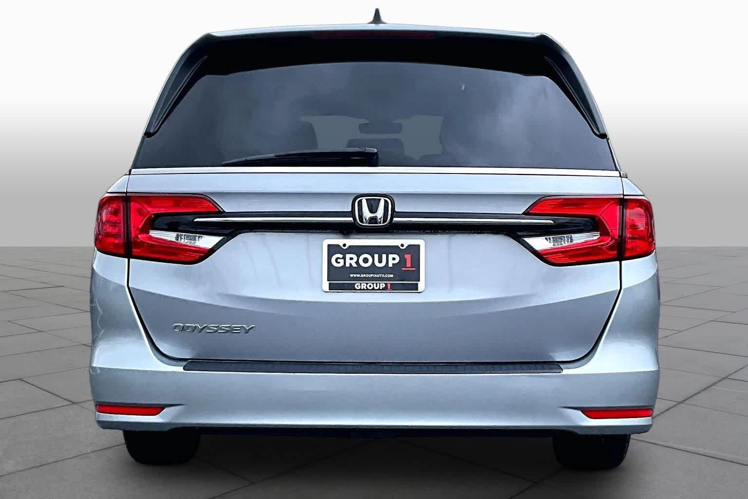 Used 2022 Lunar Silver Metallic Honda EX-L image 5