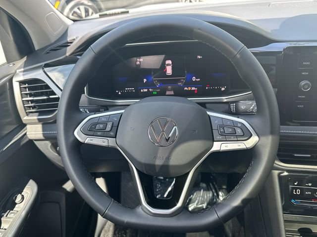 New 2026 Gray Volkswagen 1.5T SE Black image 23