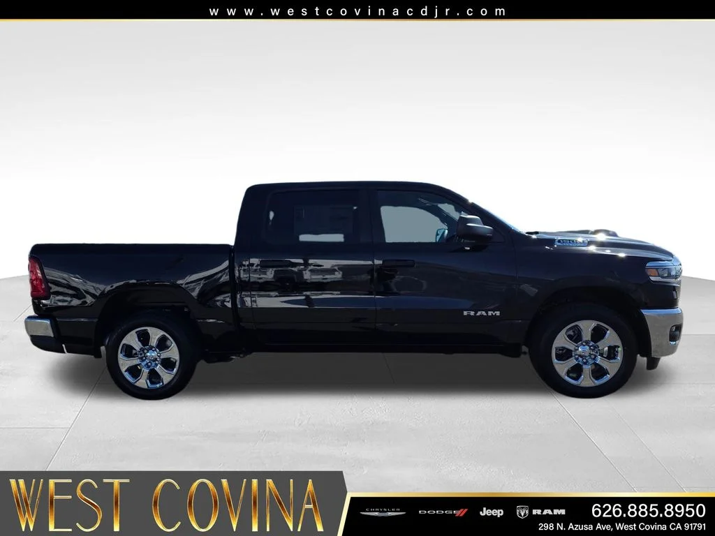 New 2026 Diamond Black Crystal Pearlcoat RAM Big Horn/Lone Star image 4