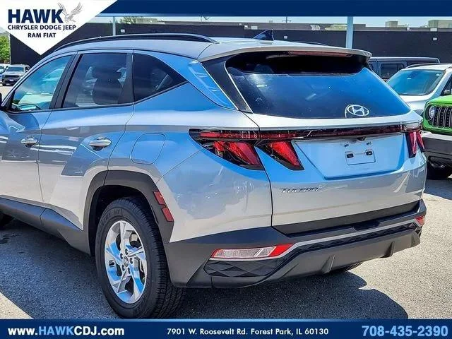 Used 2024 Silver Hyundai SEL image 6