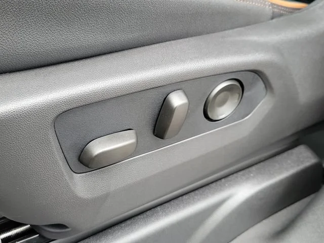 New 2026 Onyx Black GMC AT4 image 8