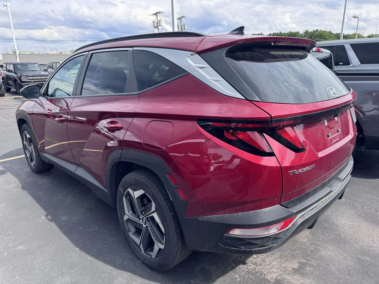 Used 2024 Ultimate Red Hyundai SEL image 6