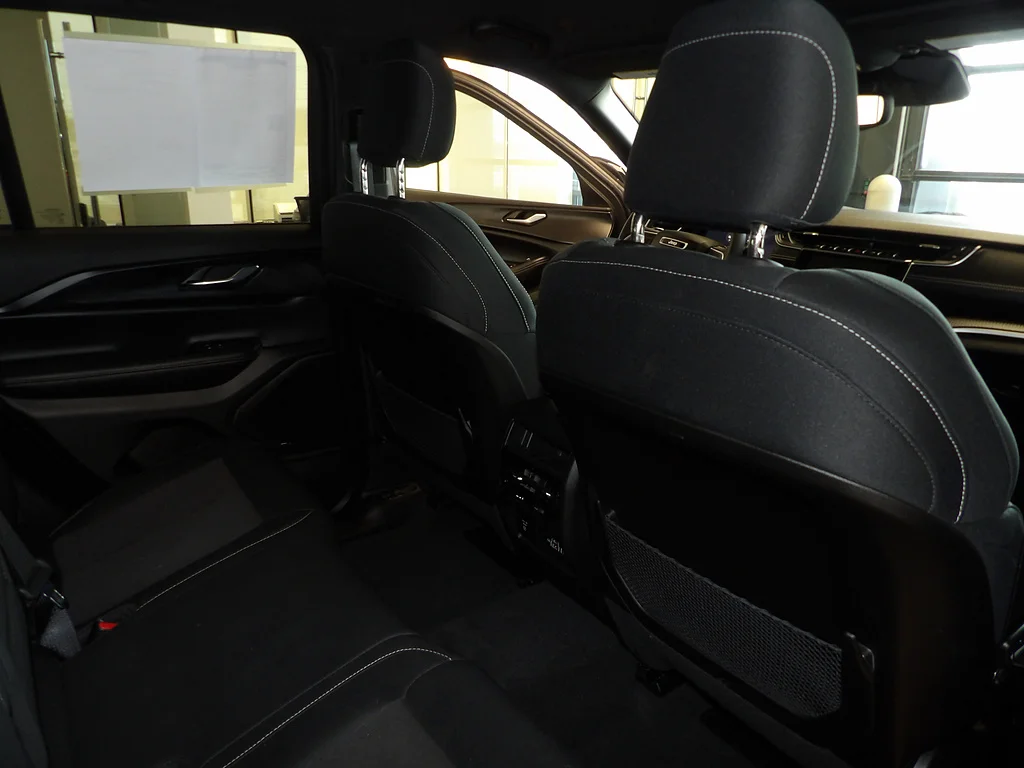 Used 2024 Baltic Gray Metallic Clear Coat Jeep Laredo image 16