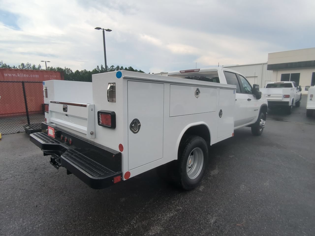 New 2025 Summit White Chevrolet Work Truck image 8