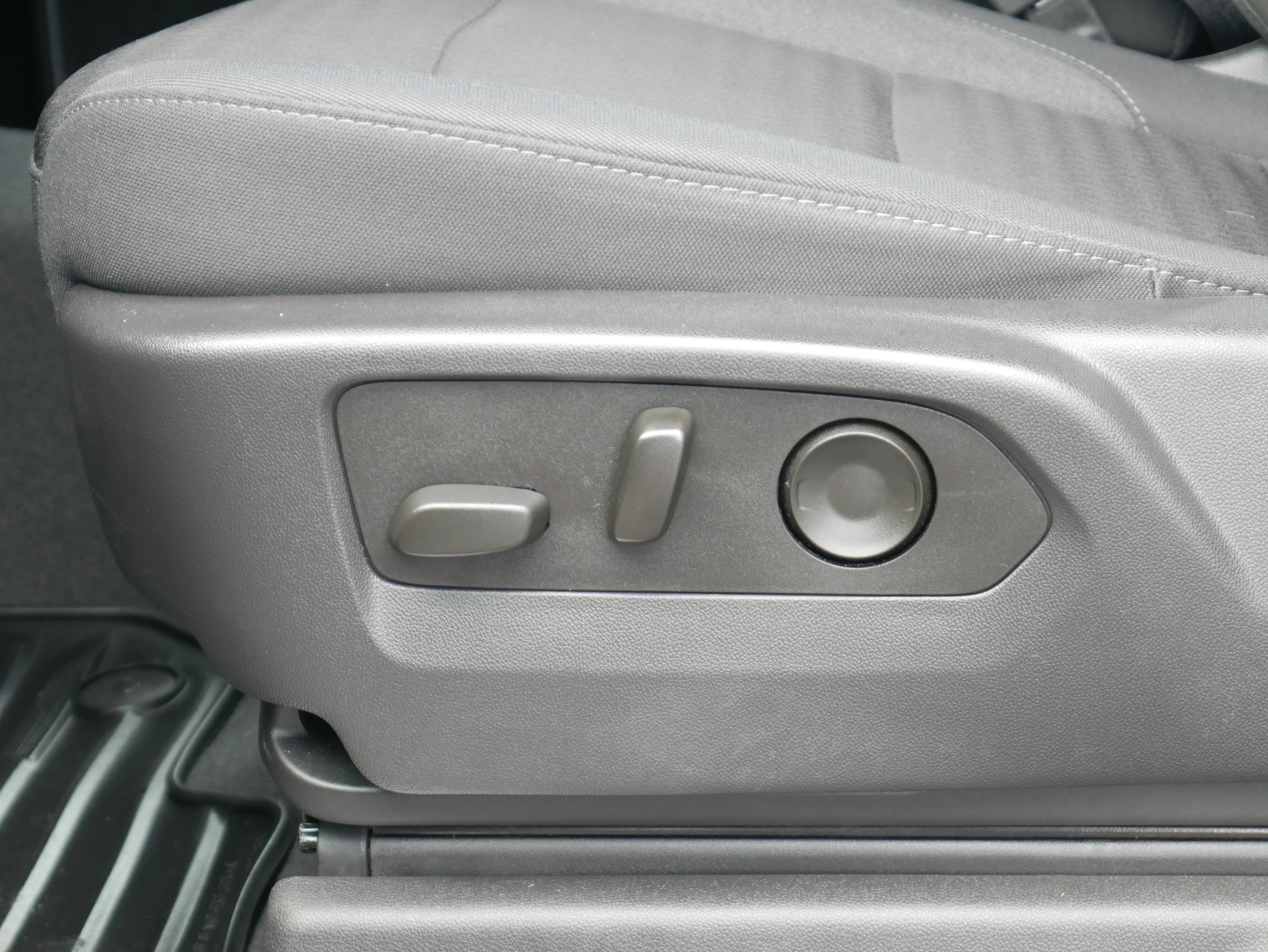Certified Used 2023 Sterling Gray Metallic Chevrolet LT (2FL) image 14