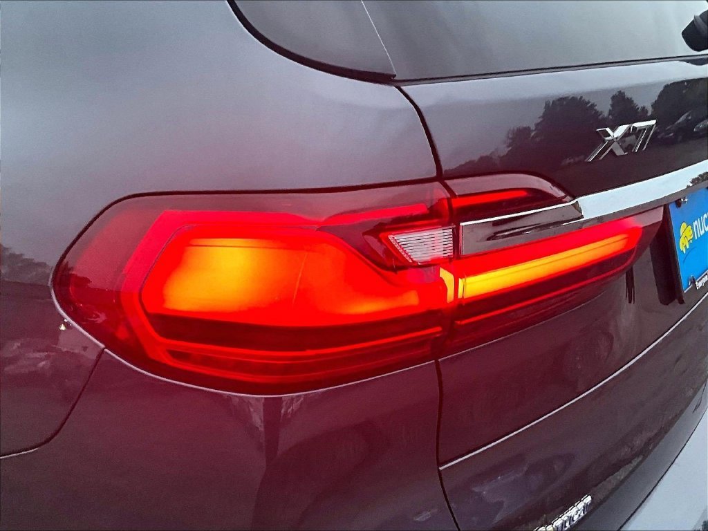 Used 2022 Gray BMW xDrive40i image 35