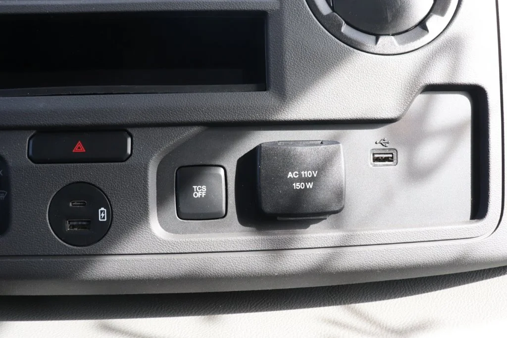 New 2027 White Ford Base Box Van image 18