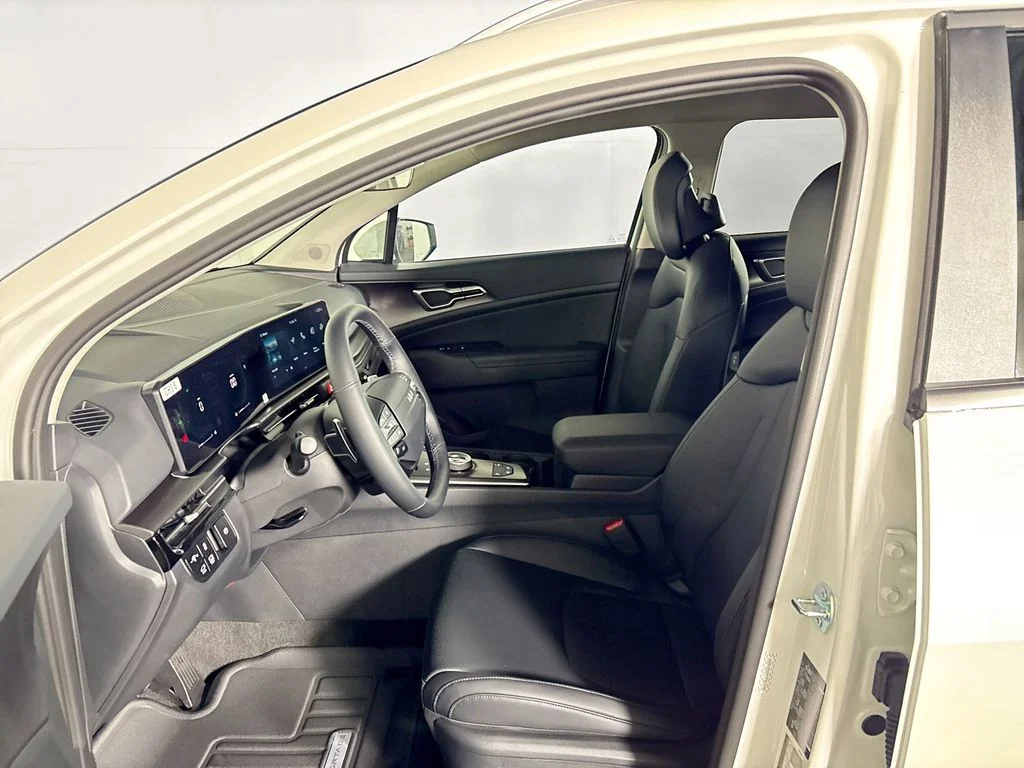 New 2026 Snow White Pearl Kia EX image 11