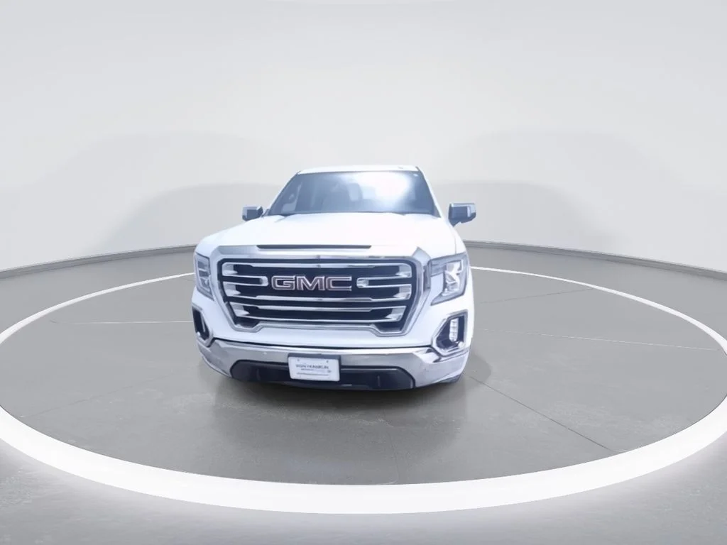 Used 2021 White GMC SLT image 4