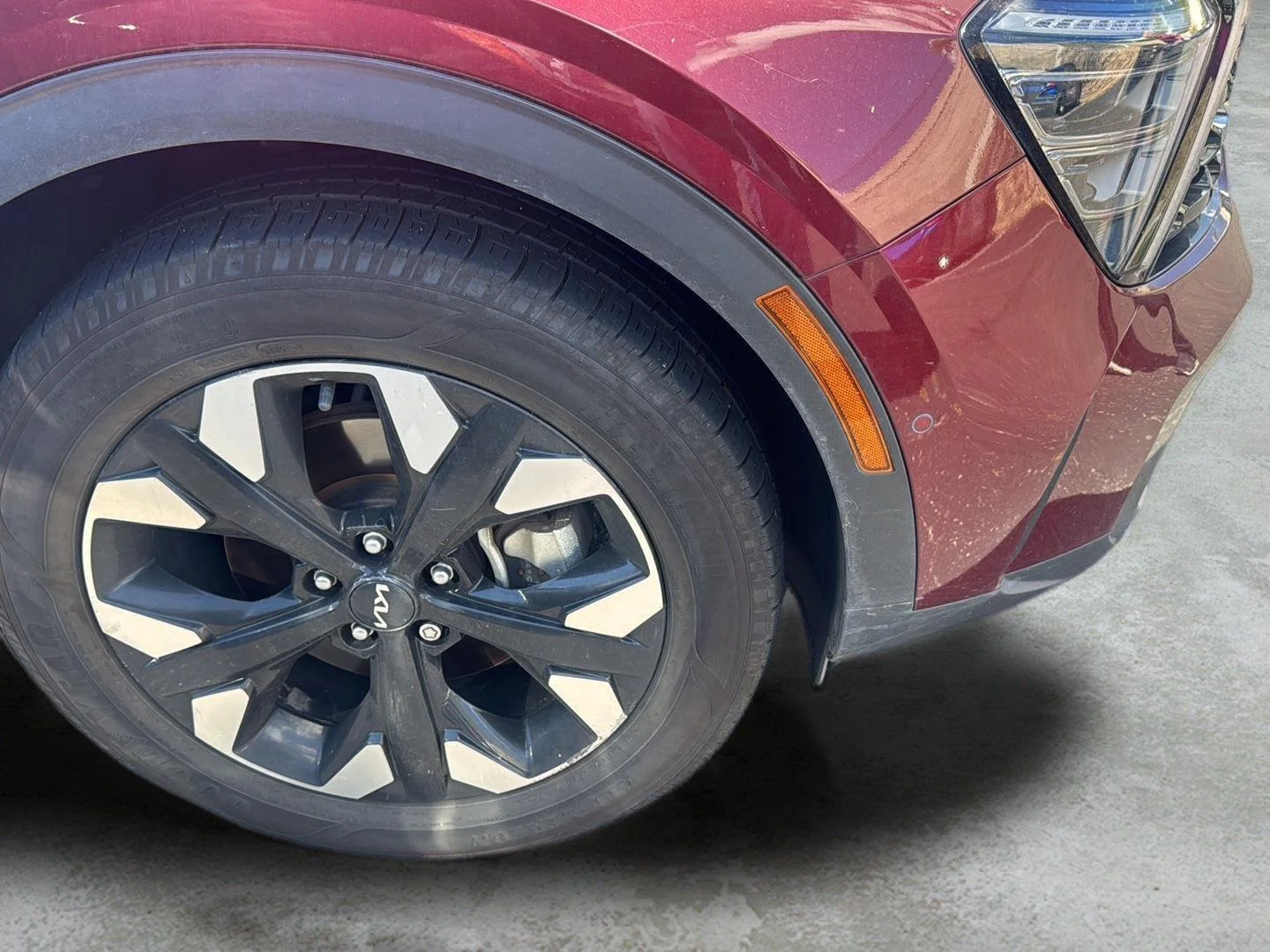 Used 2023 Dawning Red KIA X-LINE PRESTIGE image 5